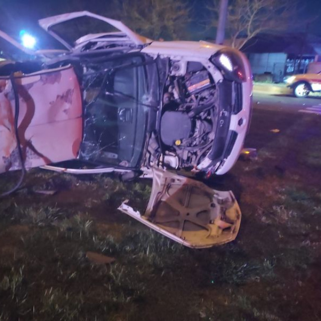 Otomobiller çarpıştı: 2 ölü, 5 yaralı