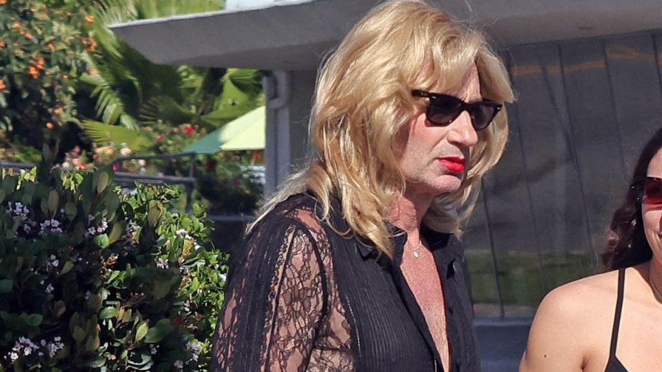 Onu tanımak neredeyse imkansız