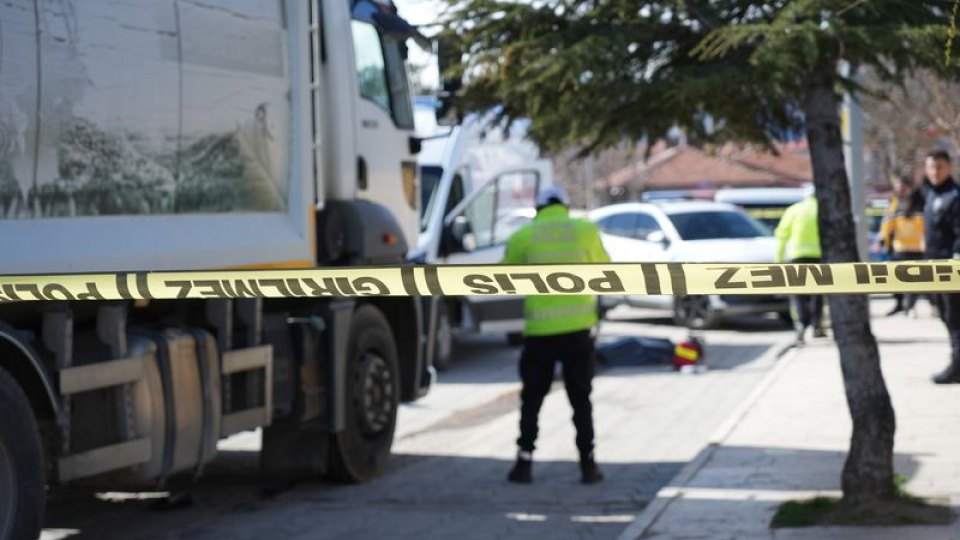 Çöp kamyonunun çarptığı kadın öldü