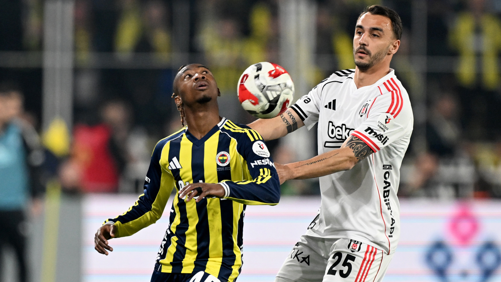Beşiktaş'ta Gökhan Sazdağı'nın Performansı Büyük Hayal Kırıklığı Yarattı
