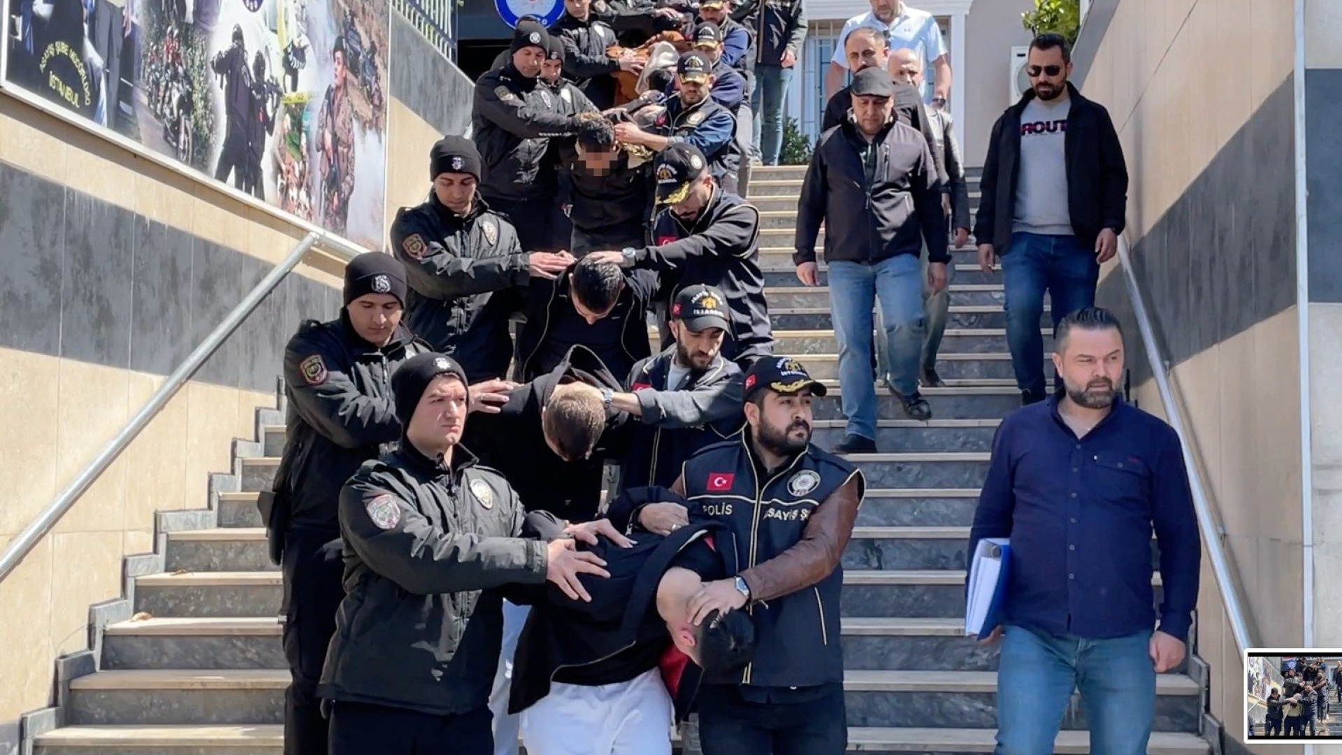 "Tetik işleriniz yapılır, mekan kurşunlanır!" ilanlarında yeni gelişme! 38 kişi adliyeye sevk edildi | Son dakika haberleri