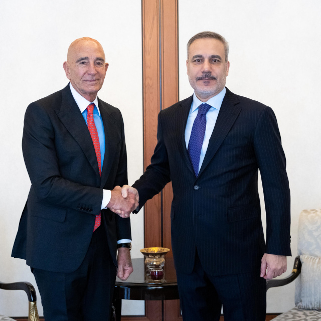 Tom Barrack ile görüştü