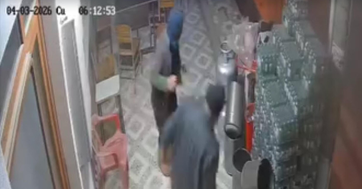 Manisa'dasahipsiz köpeklerce yaralı! Sağ elbaş parmağı koptu