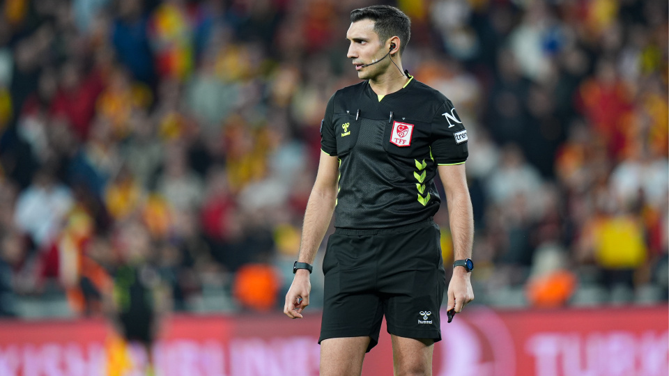 Erteleme maçlarının hakemleri açıklandı!