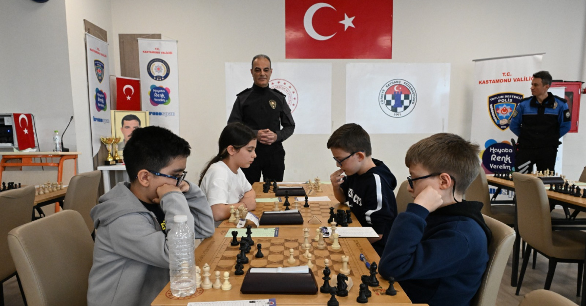 244 öğrenci vevelileri katılan Satranç Turnuvası
