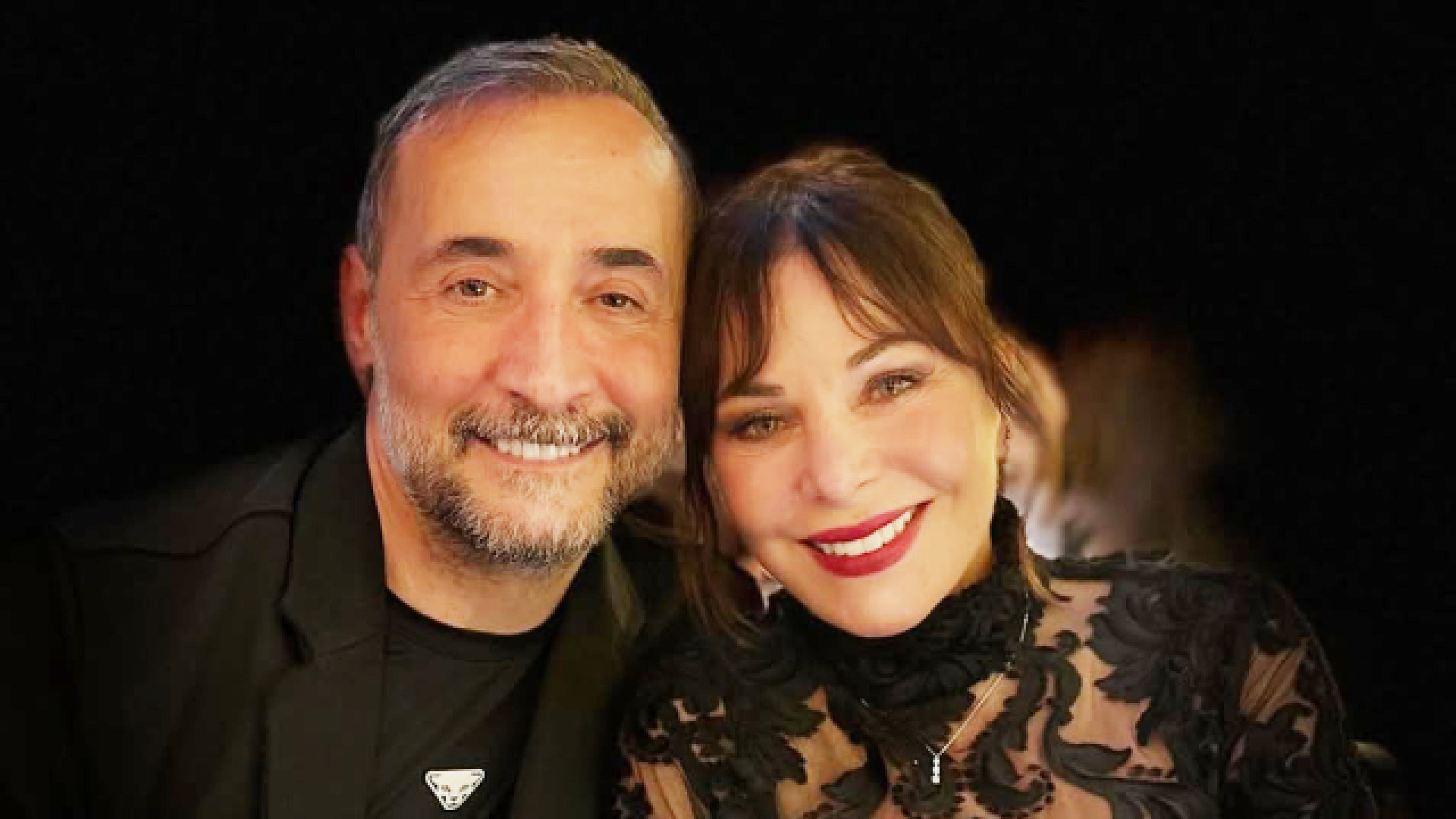 Semih Saygıner ve Şenay Gürler 12 Yıllık Aşklarını Kutladı