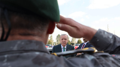 Cumhurbaşkanı Erdoğan, polisleri kutladı