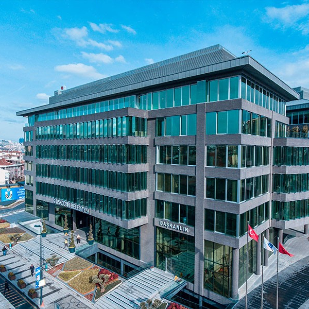 Üsküdar Belediyesi'ne operasyon, 20 kişi gözaltına alındı