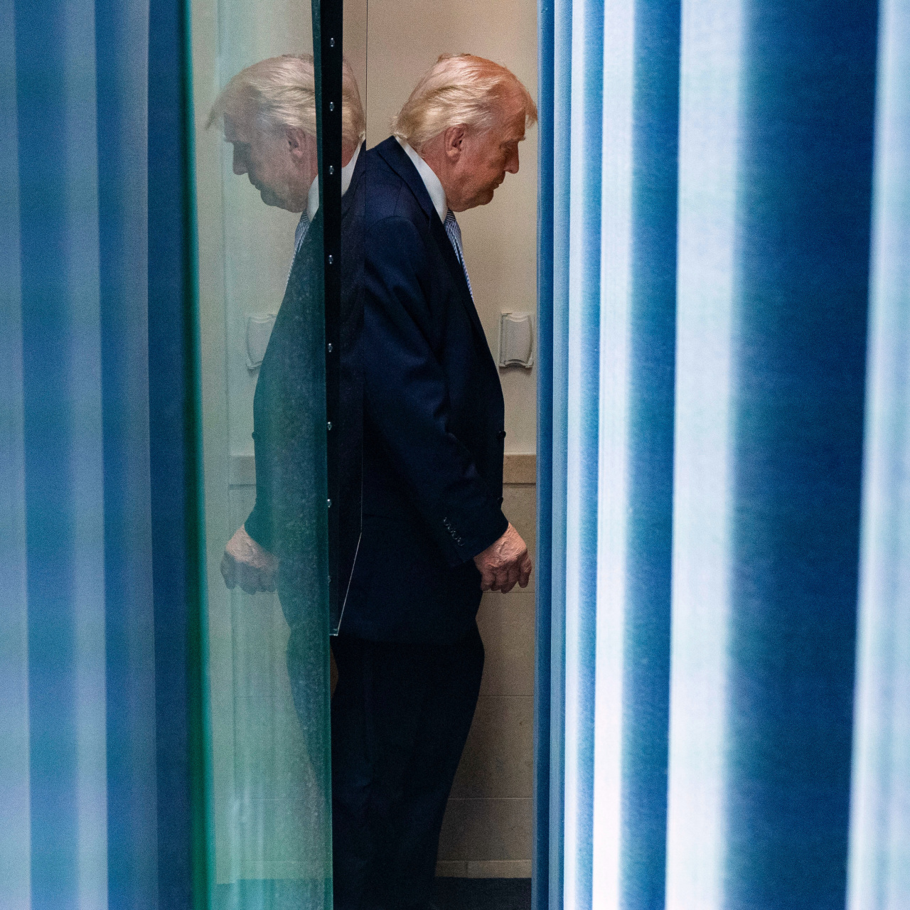 İddia: Trump İran'a kapsamlı saldırı kararını erteleyebilir