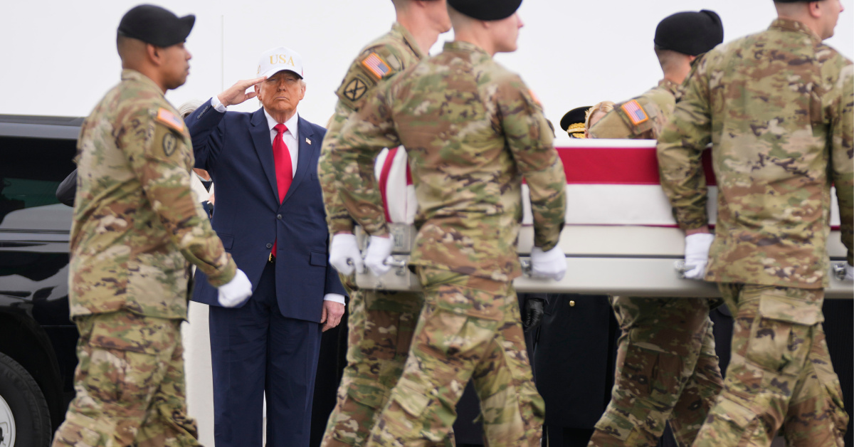 ABD'de Cumhuriyetçi Cotton, Arkansas topçu tugayının Orta Doğu'ya