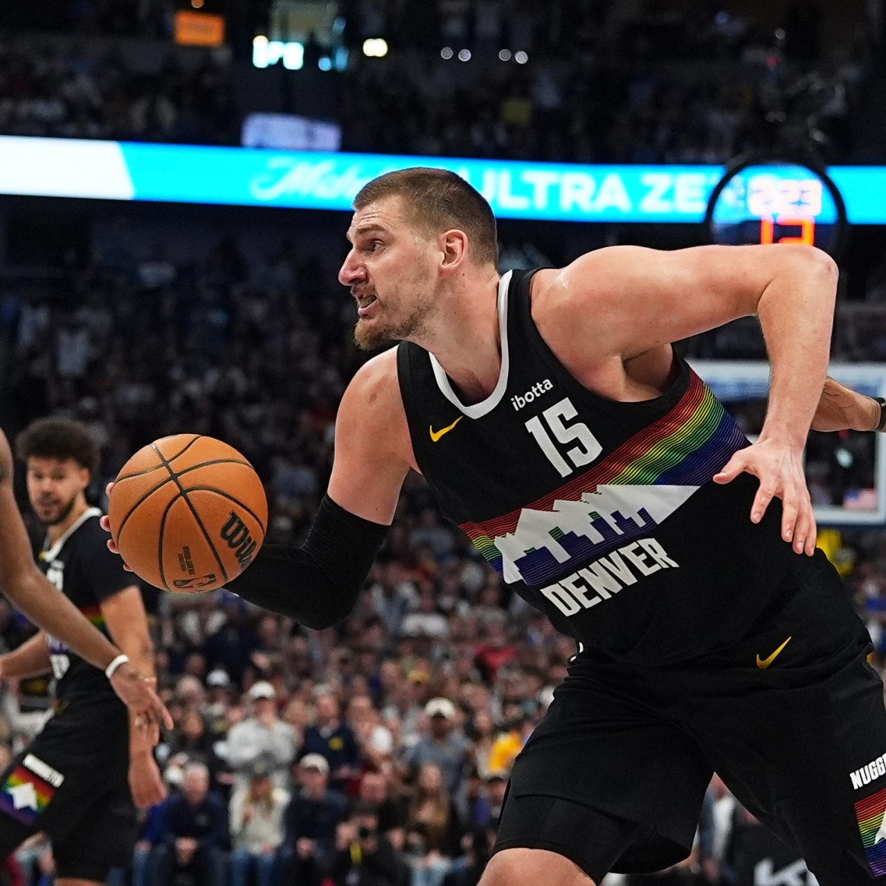 Jokic şov yaptı, Nuggets kazandı!