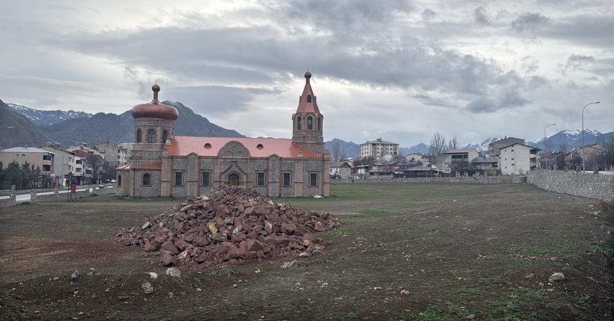 Tarihi Rus Kilisesi kütüphane hale geliyor