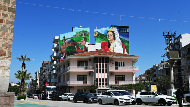 Manisa'da festival kapsamında duvarlar renklendi