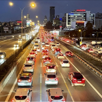 İstanbul'da trafik yoğunluğu yüzde 87'ye ulaştı