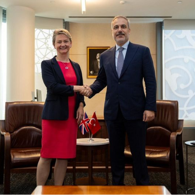 Bakan Fidan, İngiliz mevkidaşı ile görüştü