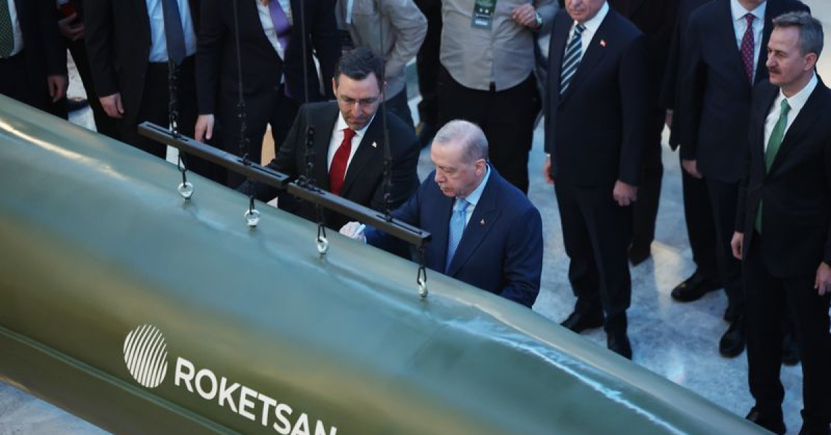 Erdoğan ROKETSAN tesislerini inceledi