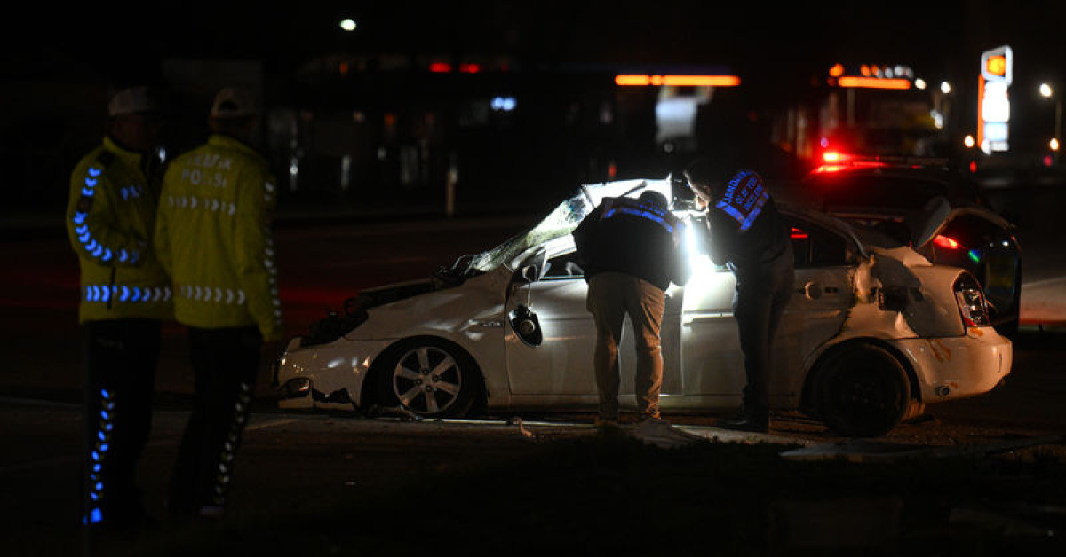 Ankara'daotomobil takla attı ve TIR sürücüsü öldü