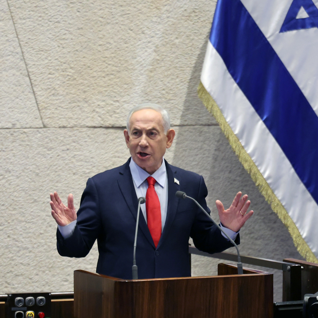 İsrail: Ateşkes Lübnan'ı kapsamıyor