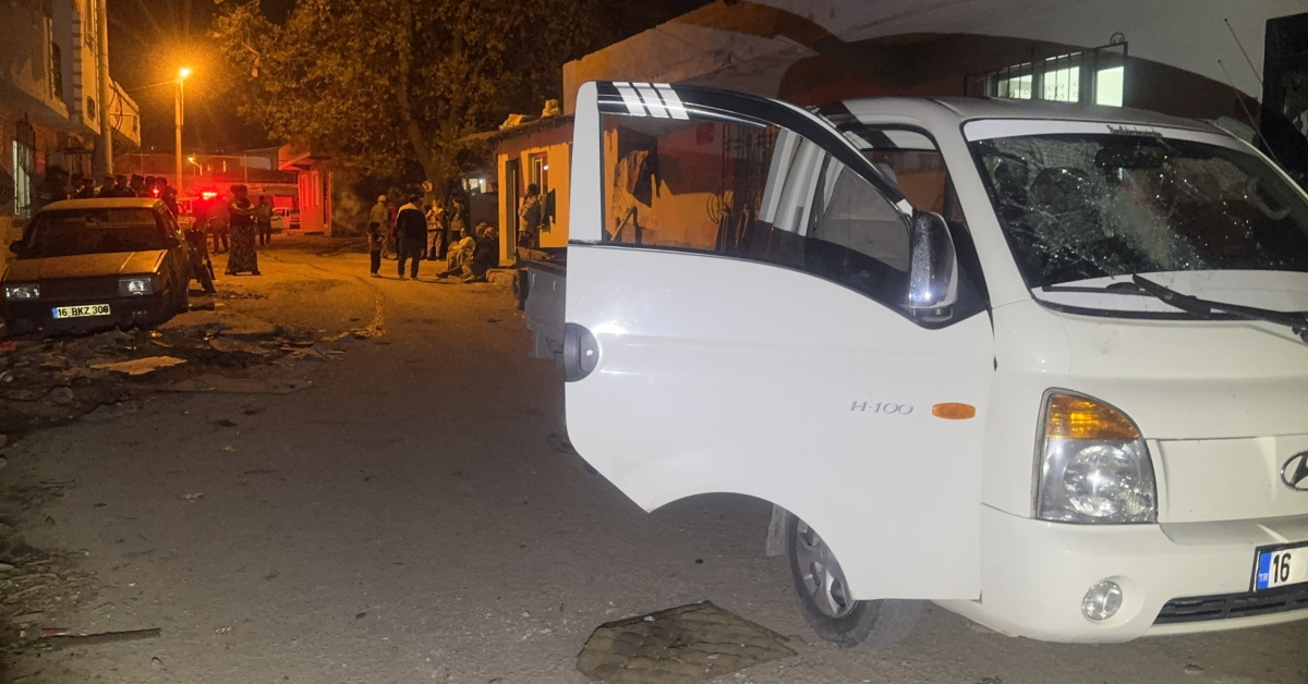 Bursa'da Silahlı Kavgada Çocuk Yaralandı