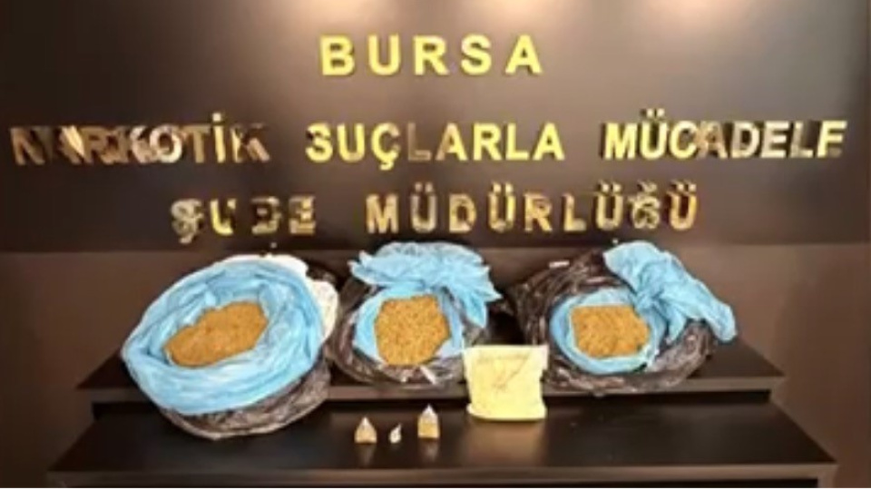 Çekiciye zulalanmış uyuşturucu ele geçirildi