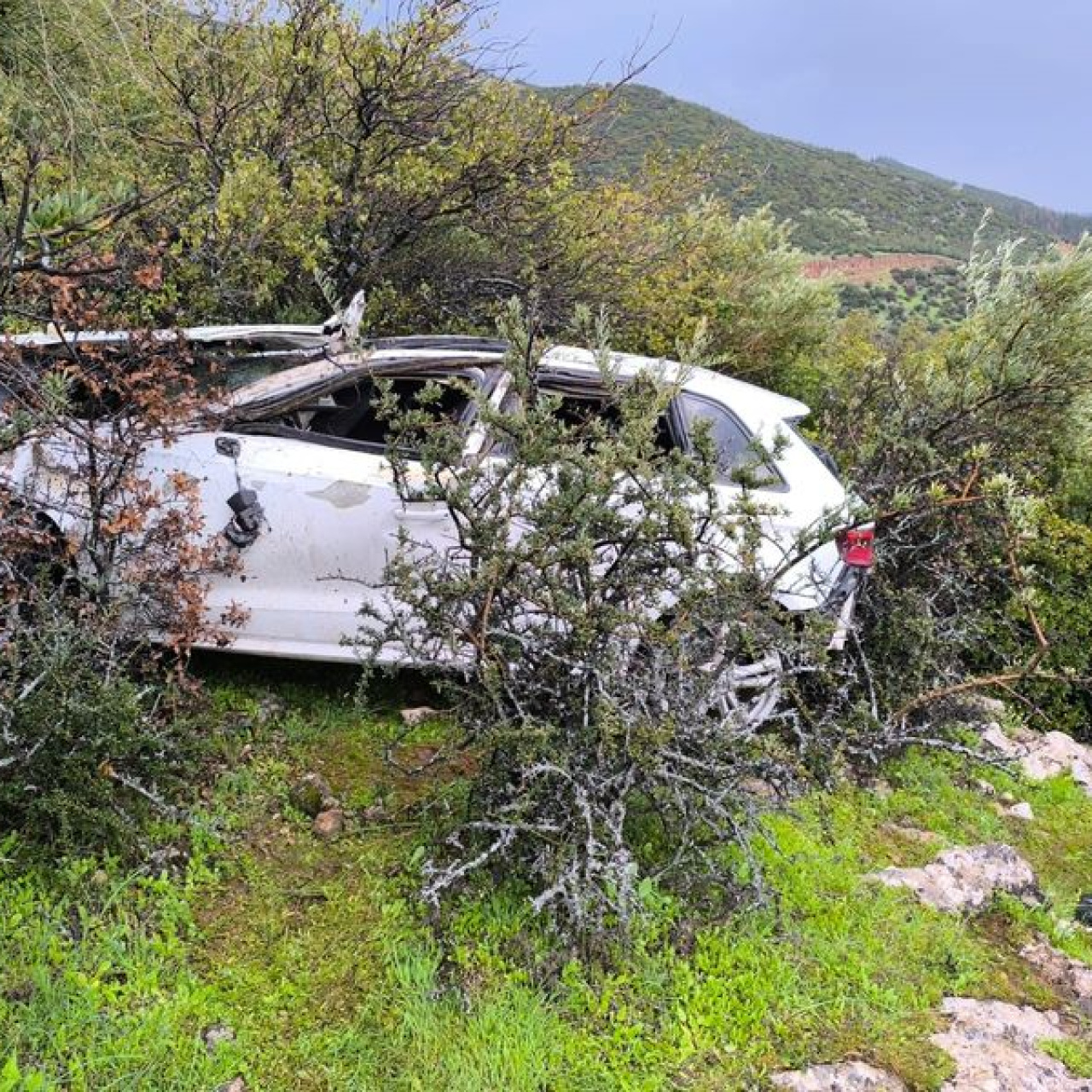 Otomobil uçuruma yuvarlandı: 1 ölü 