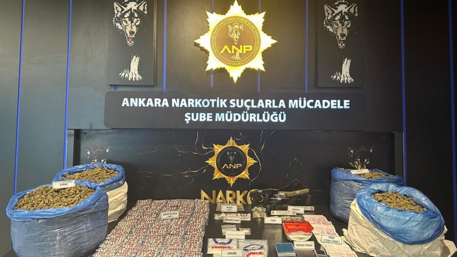 Ankara'da Narkotik Operasyonları: 107 Gözaltı, 41 Tutuklama ve Büyük Miktarda Uyuşturucu Ele Geçirildi