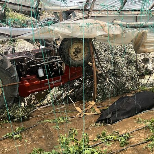 Traktörün altında kalan sürücü öldü