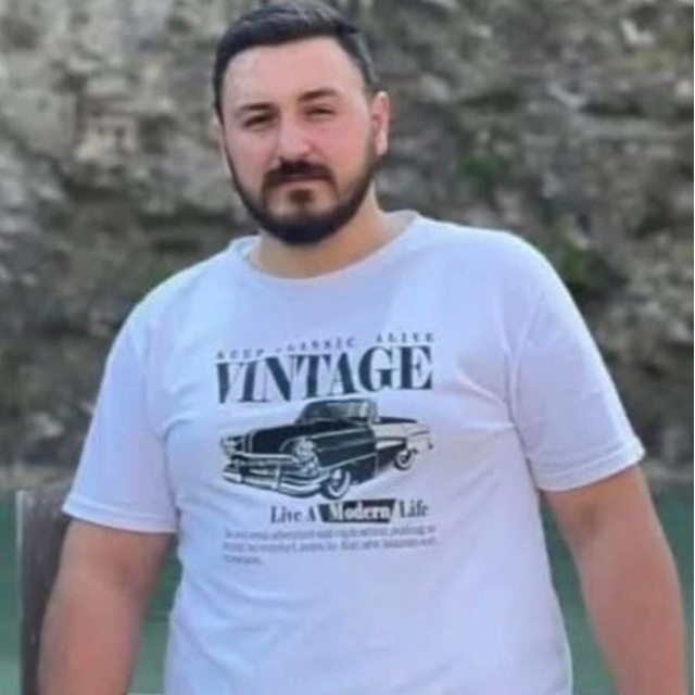 İş makinesi uçuruma devrildi: 1 ölü