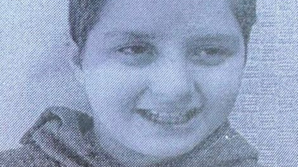 Balkondan düşen çocuk can verdi