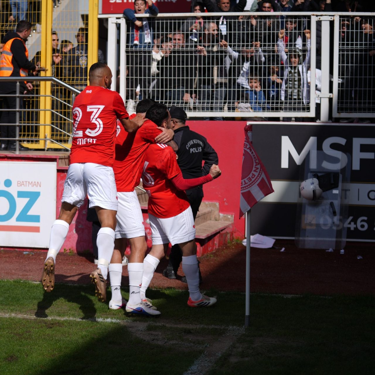 1. Lig'e yükselen ilk takım Batman Petrolspor!