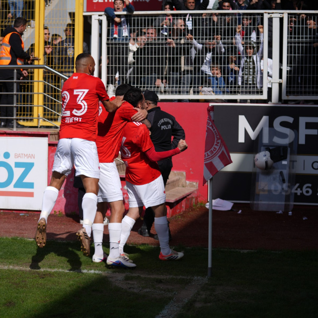 1. Lig'e yükselen ilk takım Batman Petrolspor!