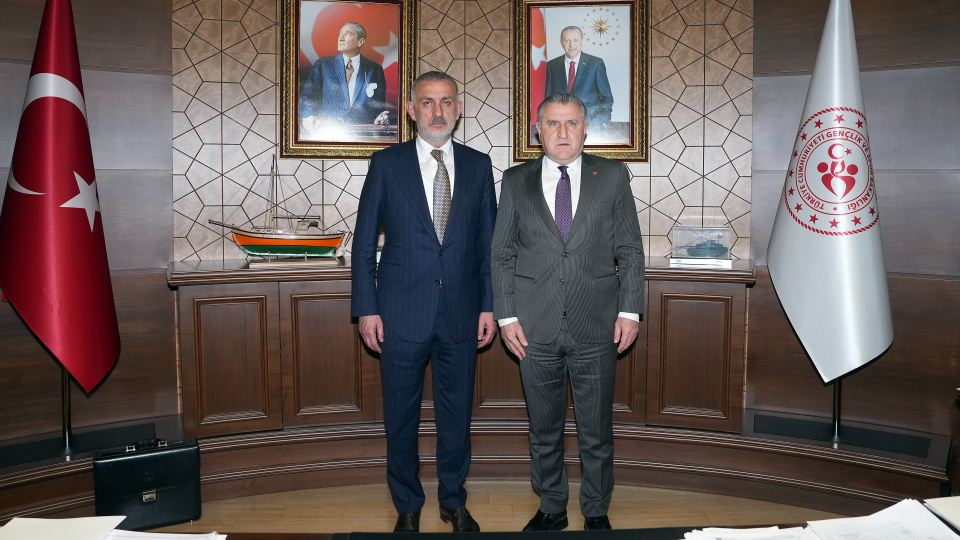 TFF Başkanı Hacıosmanoğlu, Bakan Bak'ı ziyaret etti!