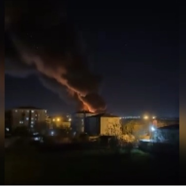 Tuzla'da korkutan fabrika yangını!