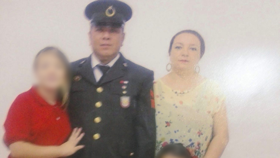 Çenesinden vuruldu eliyle işaret etti! Katliamdan kaçış!