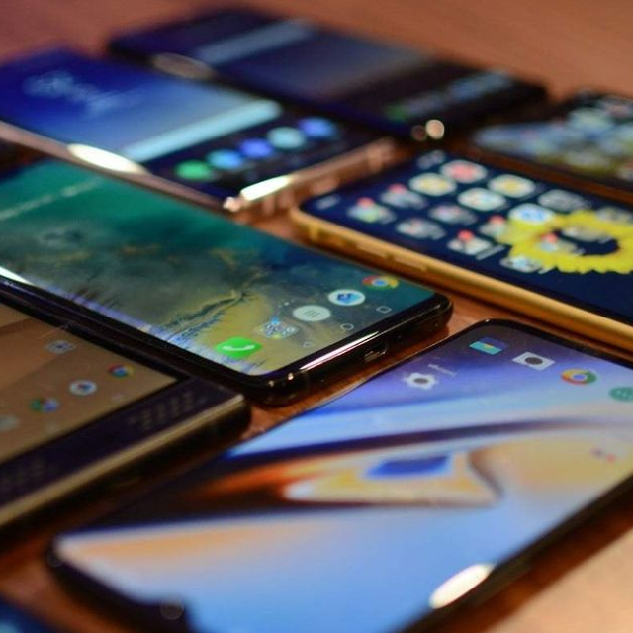 Cep telefonlarına zam kapıda