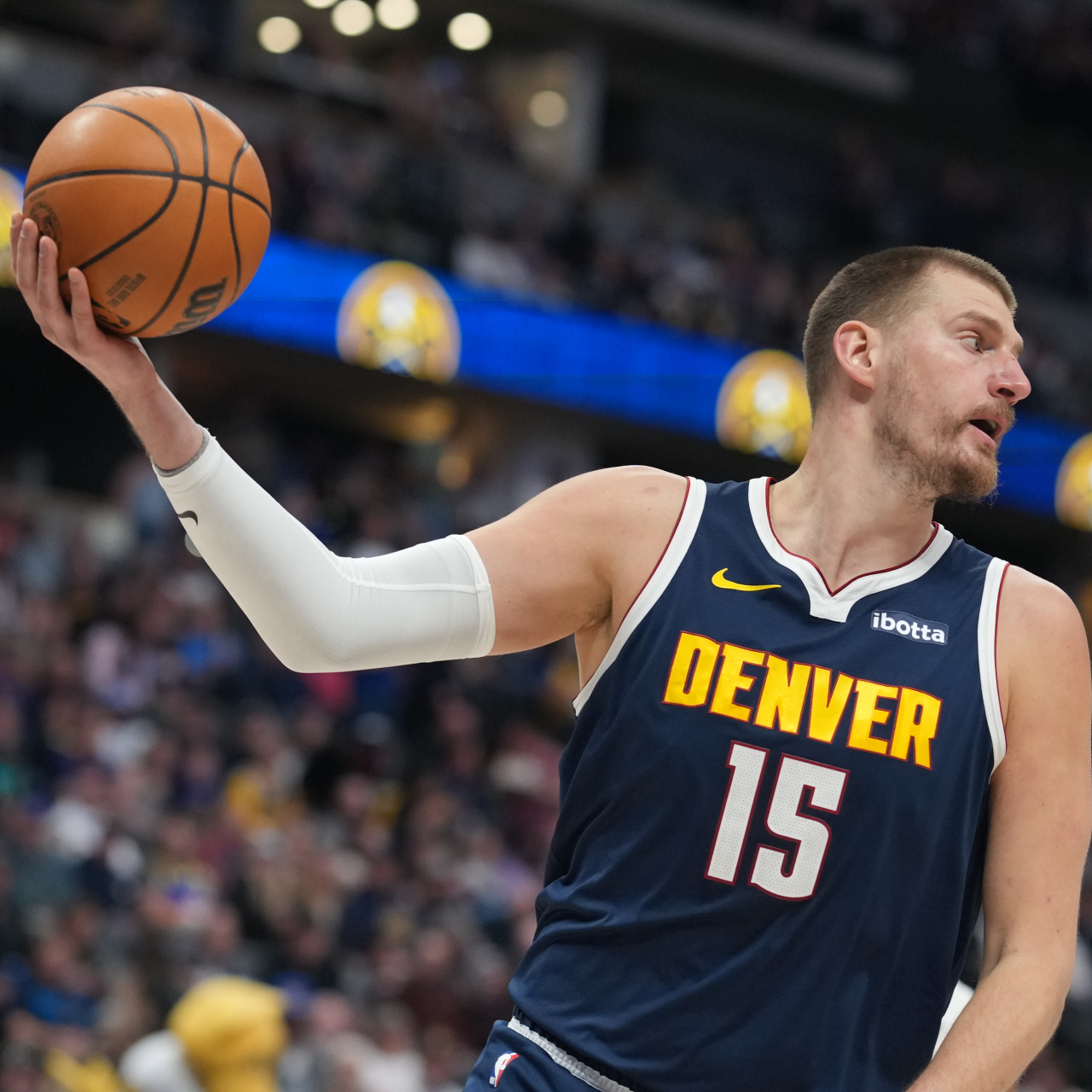 Jokic'ten "triple-double"!