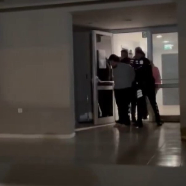 Kız yurduna gizlice girdi, yakalandı!