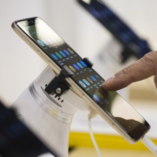 Cep telefonlarına zam mı geliyor?