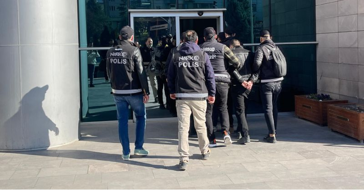 Eskişehir'de Uyuşturucu Operasyonu; 20 Şüpheli Gözaltına Alındı