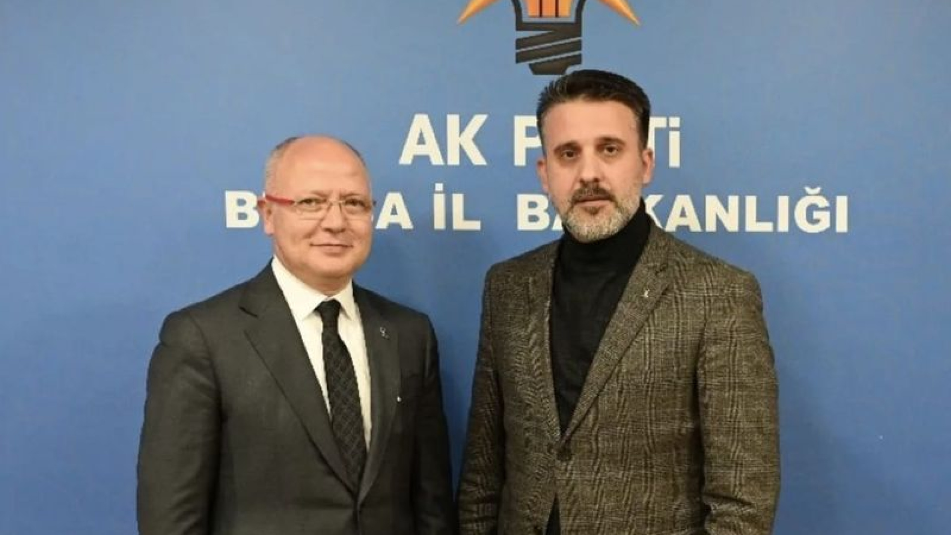 Bursa'da Belediye Başkan Vekili Seçimi Öncesi Polis ve CHP'liler Arasında Gerginlik