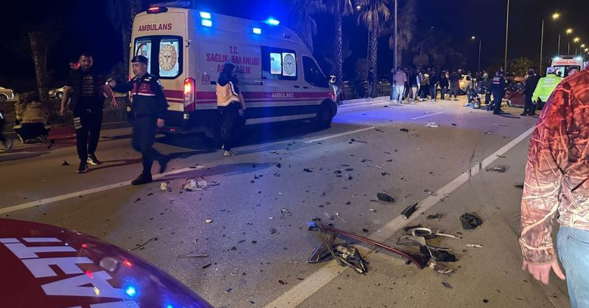 Finike-Kumluca'datrafik kazasında 1 ölü, 5 yaralı