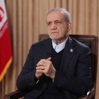 İran: Parmaklarımız tetikte, Lübnan'ı yalnız bırakmayacağız