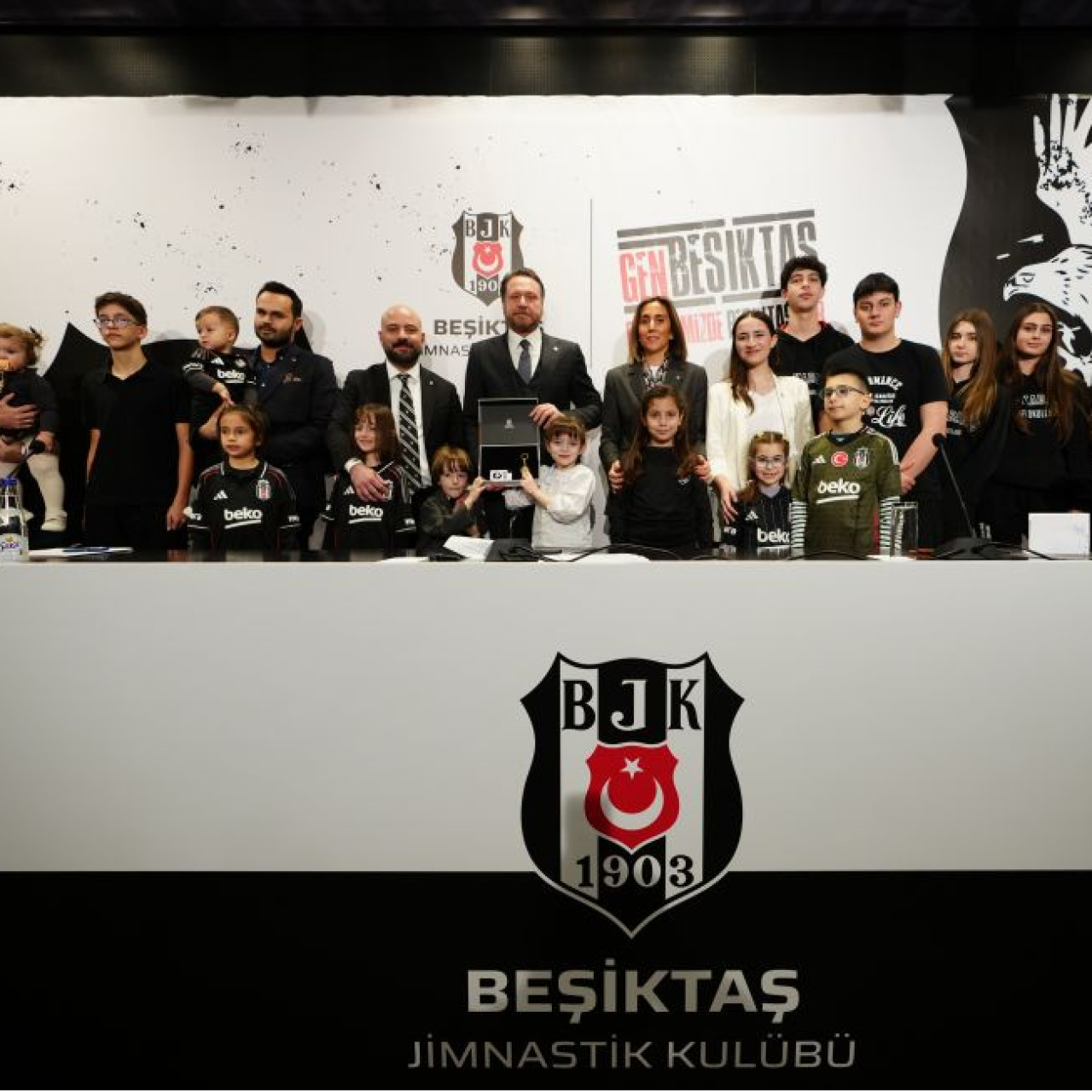 GenBeşiktaş'ın tanıtımı yapıldı