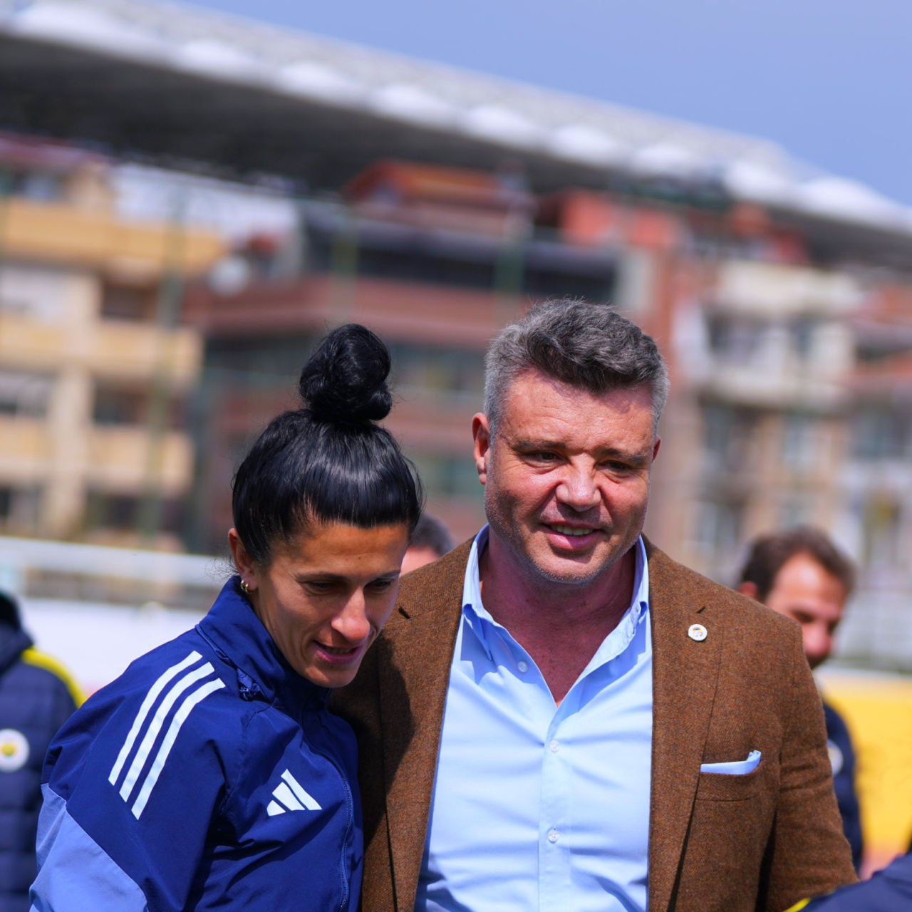 Saran'dan kadın futbol takımına ziyaret!