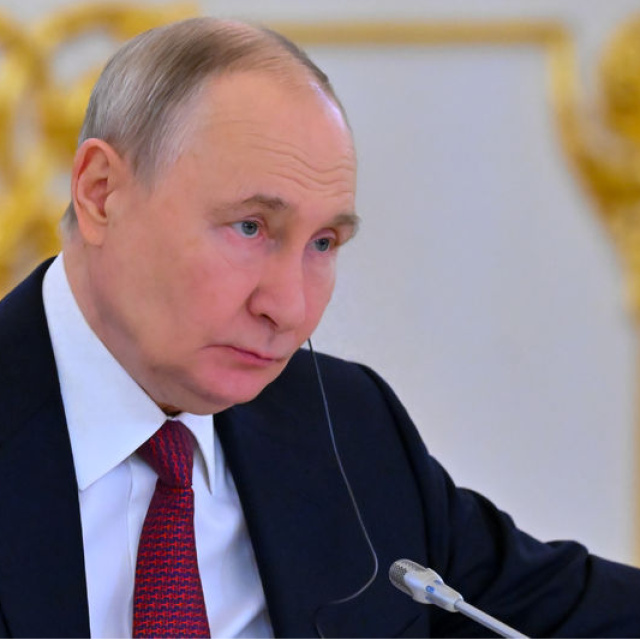 Putin'den geçici ateşkes ilanı