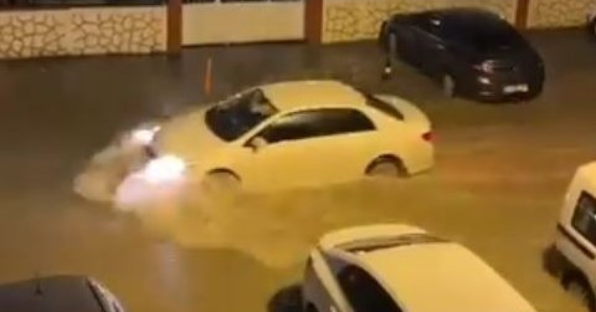 Antakya'dasağanak molası - Okullar tatil edildi