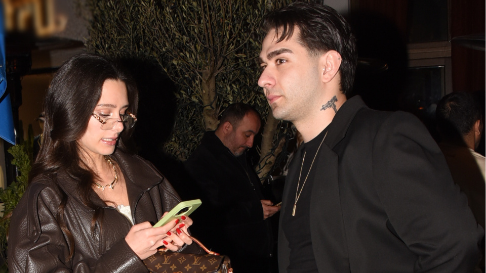 Sevgilisiyle gece eğlencesinde