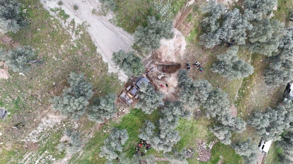 Göçük altında kalarak can verdi