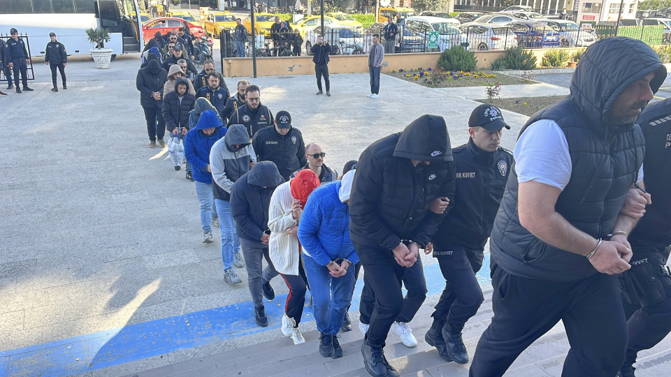 Yasa dışı bahis operasyonu: 9 tutuklama