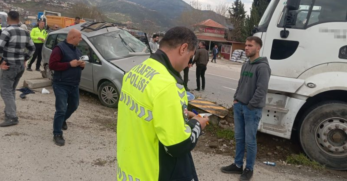TIR vehafif araç kazası sonucunda yaralı vefat
